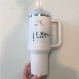 Stanley Rose Quartz 40 oz. Adventure Quencher Tumbler